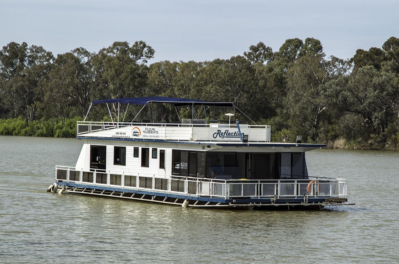 Houseboats on the Murray